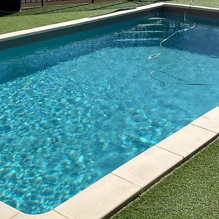 Apartman Pied A Terre En Provence Aiglun